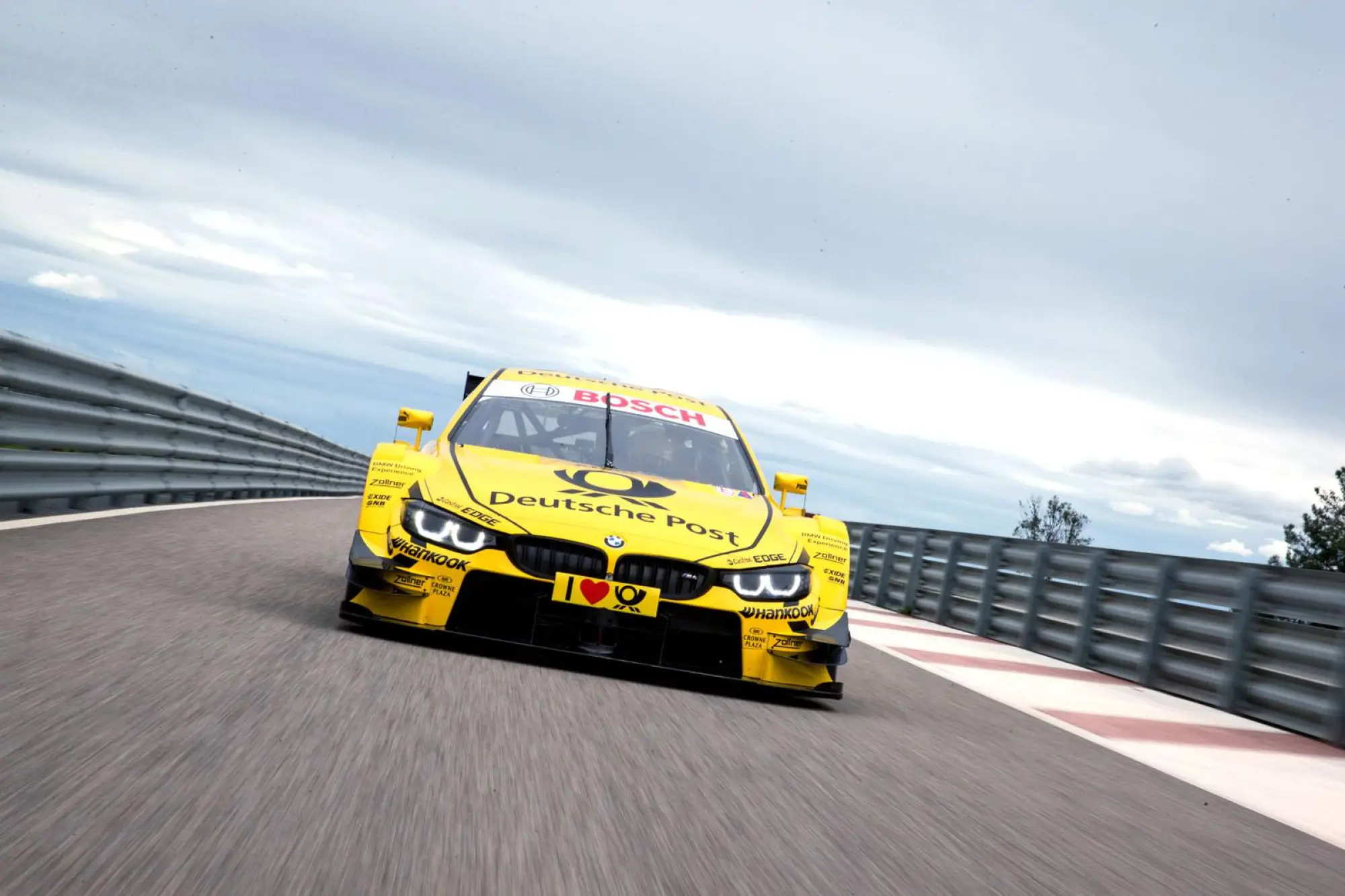 BMW M4 Coupe DTM livree - 2