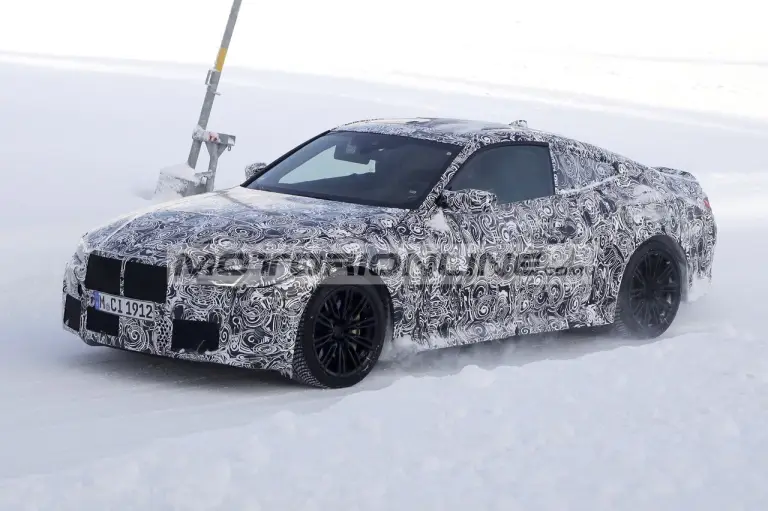 BMW M4 Coupe - Foto spia 19-2-2020 - 5