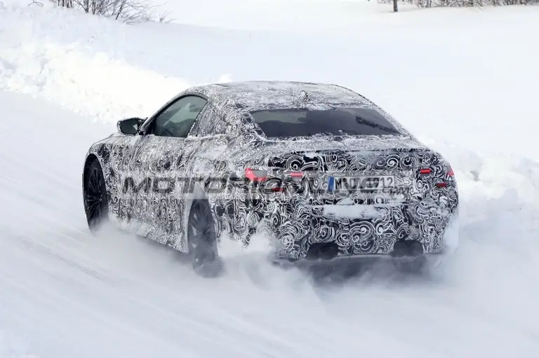 BMW M4 Coupe - Foto spia 19-2-2020 - 17
