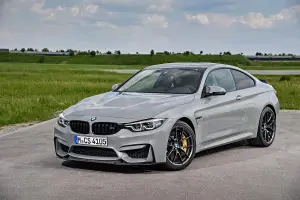 BMW M4 CS 2017 - 10