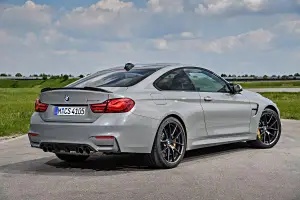 BMW M4 CS 2017 - 12