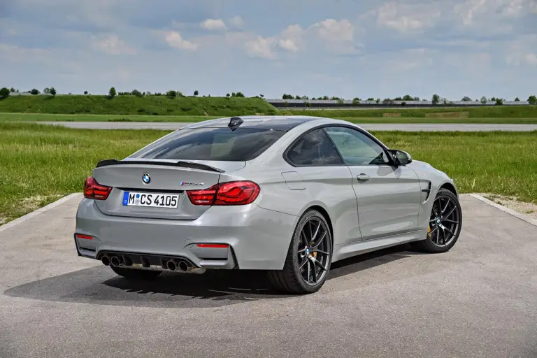 BMW M4 CS 2017 - 13