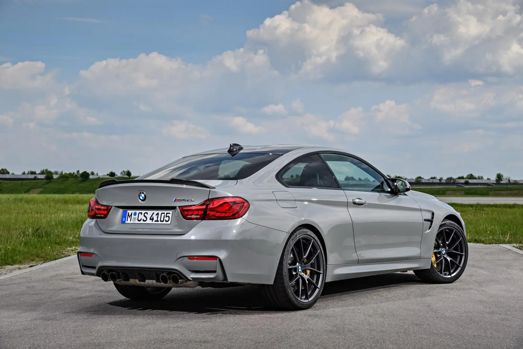 BMW M4 CS 2017 - 14