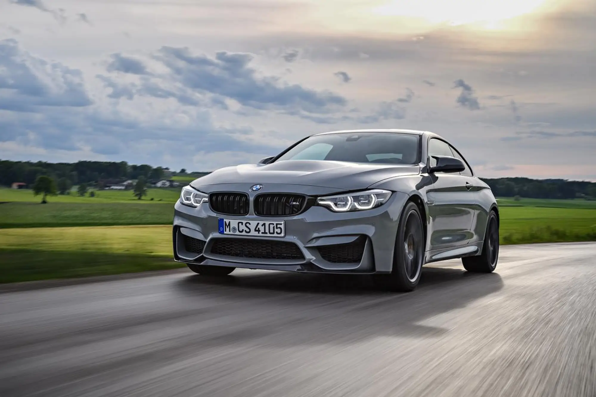 BMW M4 CS 2017 - 18