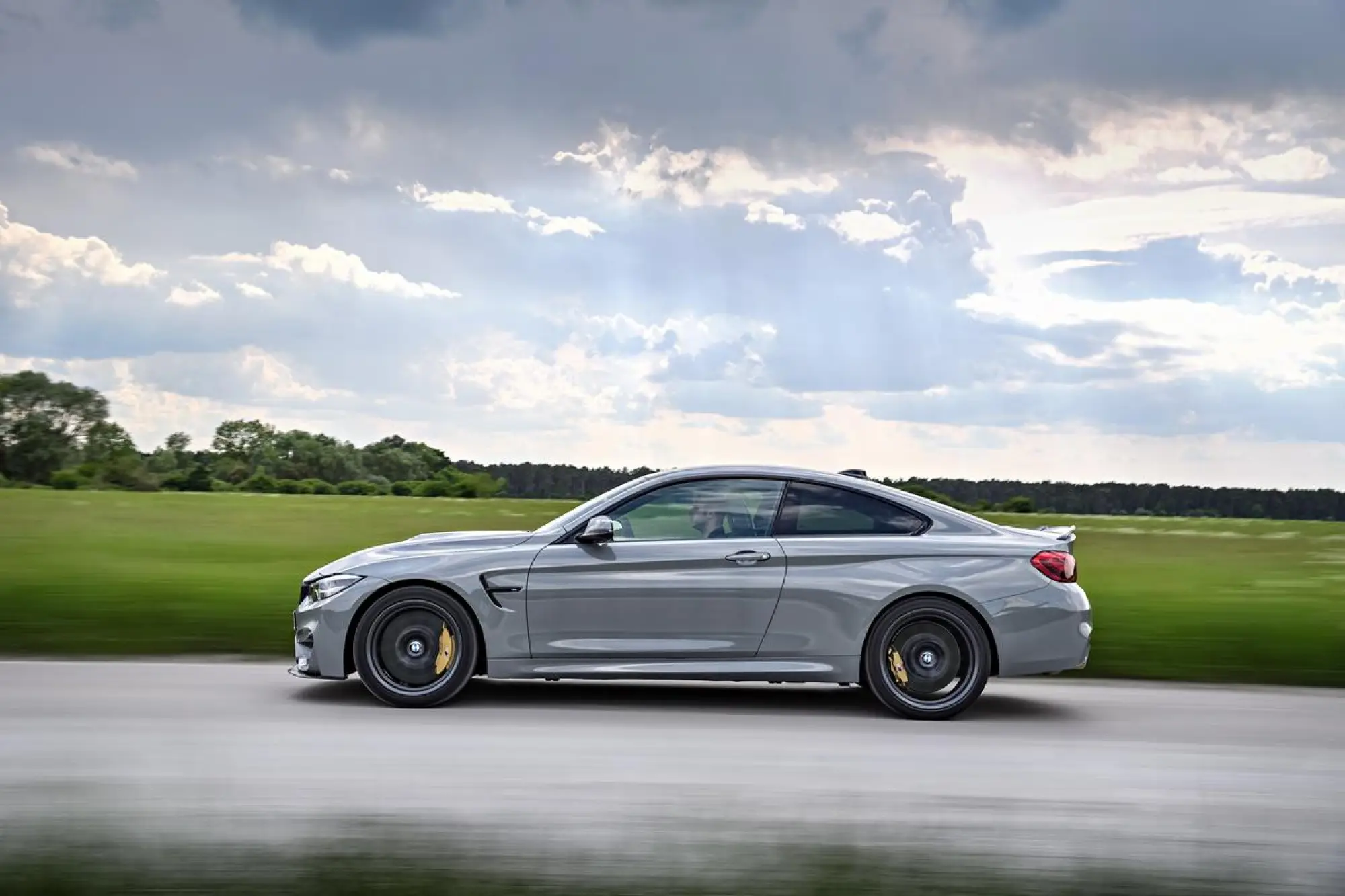 BMW M4 CS 2017 - 39