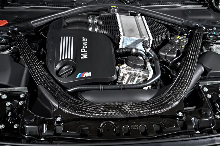 BMW M4 CS 2017 - 85