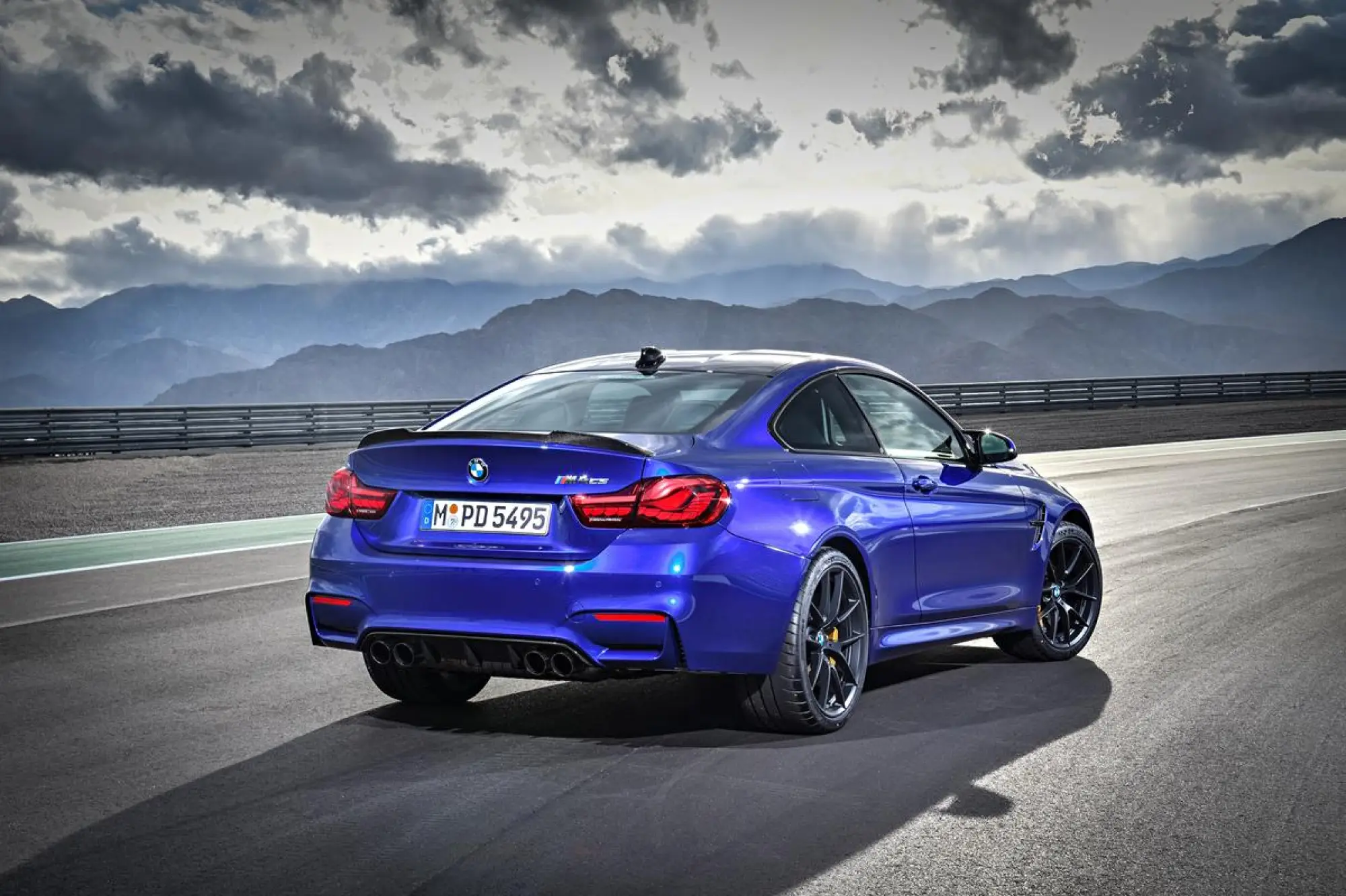 BMW M4 CS 2017 - 91