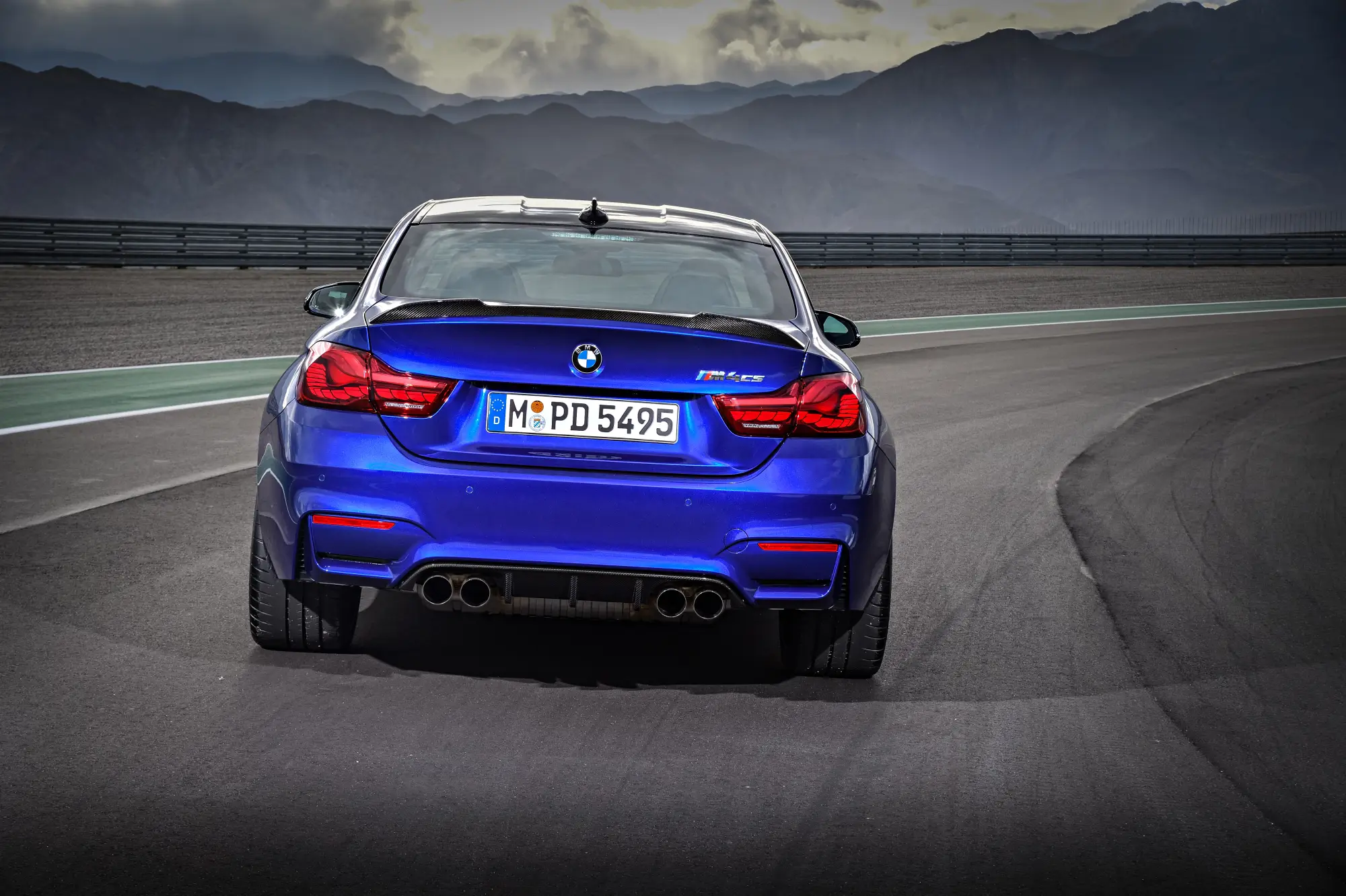 BMW M4 CS  - 3