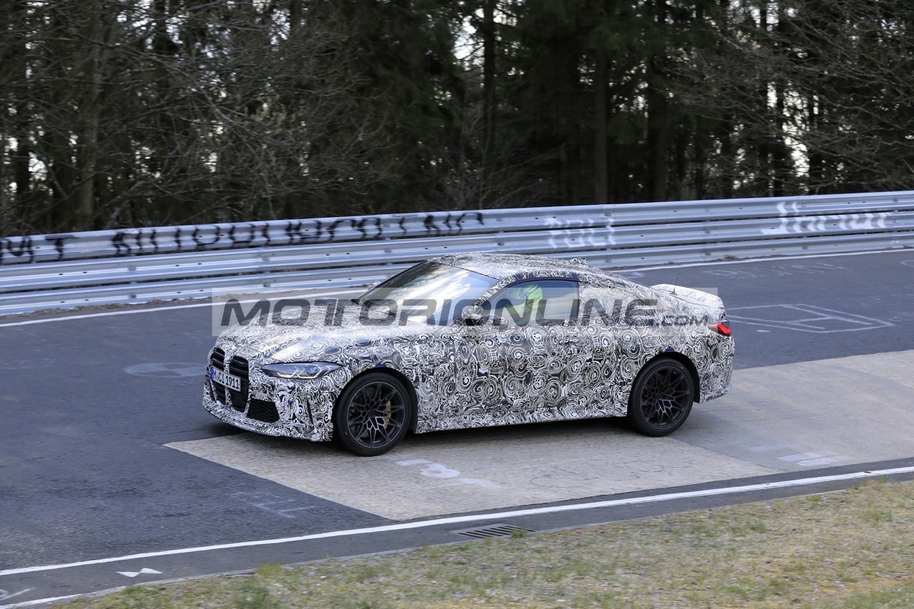 BMW M4 CSL - Foto spia 14-4-2021