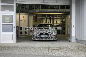 BMW M4 CSL - Foto spia 15-9-2021