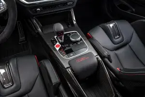 BMW M4 CSL 