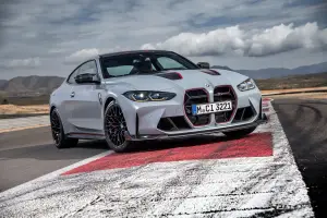 BMW M4 CSL 