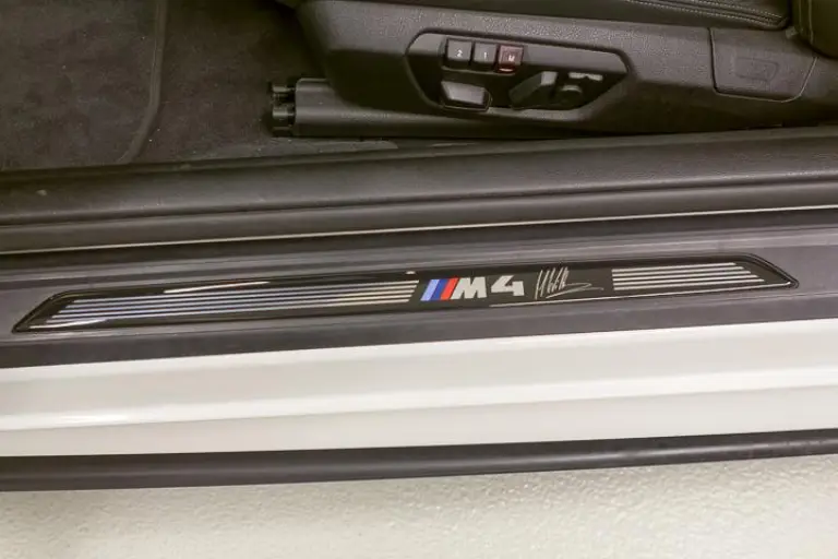 BMW M4 DTM Champion Edition - 3