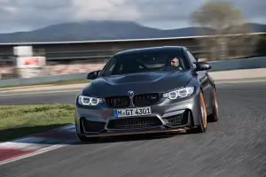 BMW M4 GTS 2016 - 18