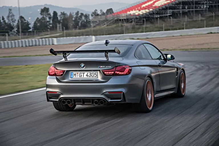 BMW M4 GTS 2016 - 22