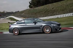 BMW M4 GTS 2016 - 26