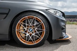 BMW M4 GTS 2016 - 33