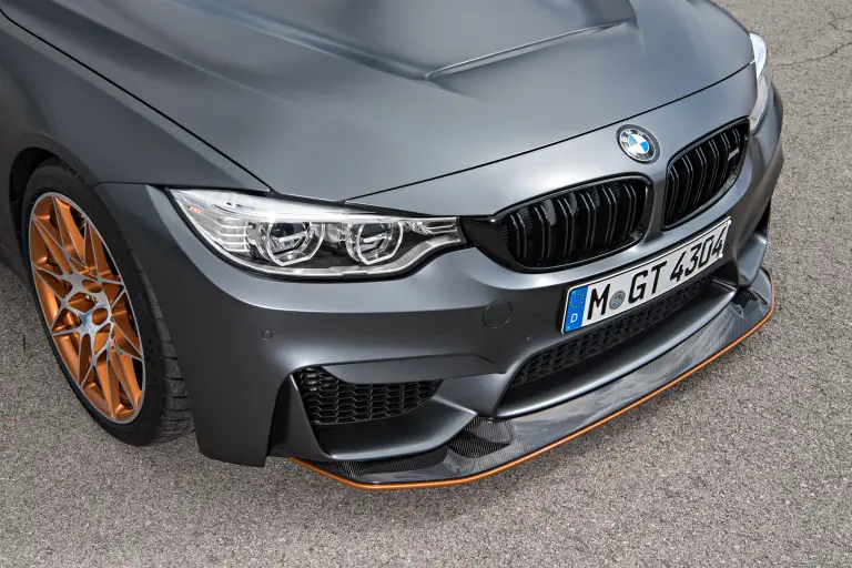 BMW M4 GTS 2016 - 34
