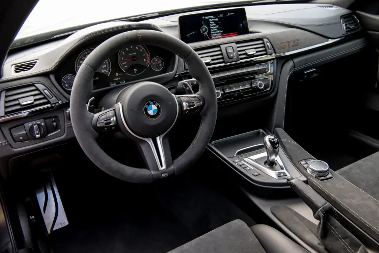 BMW M4 GTS 2016 - 49