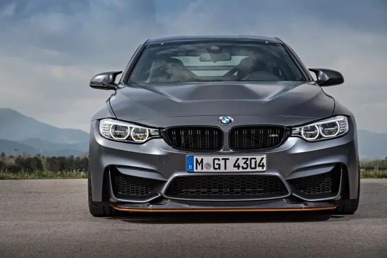 BMW M4 GTS 2016 - 8