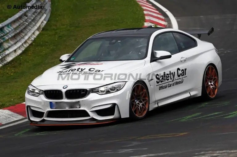 BMW M4 GTS - Foto spia 19-08-2015 - 2