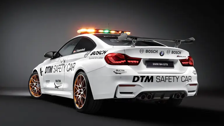 BMW M4 GTS Safety Car DTM 2016 - 4