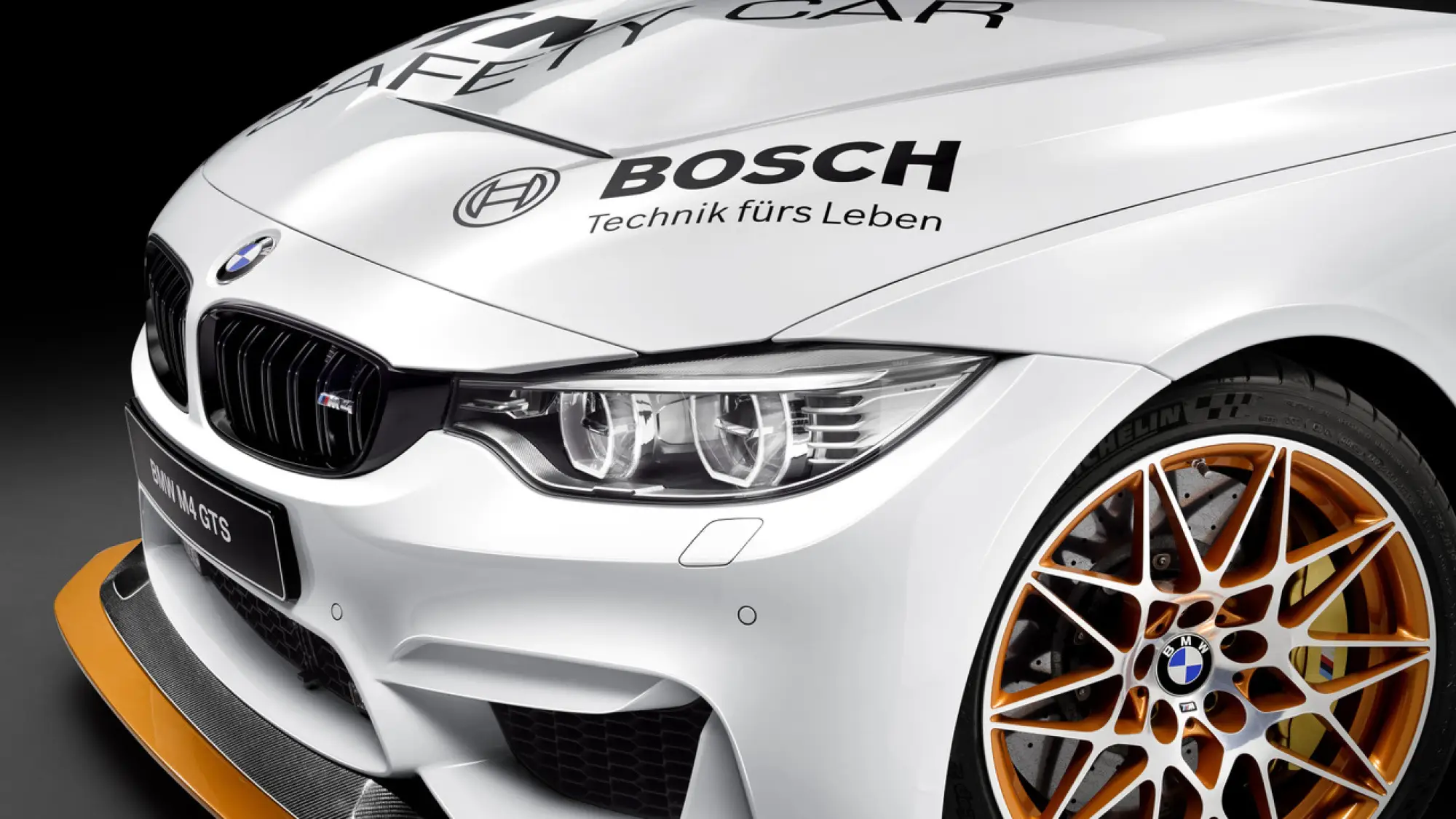 BMW M4 GTS Safey Car DTM 2016 - 6