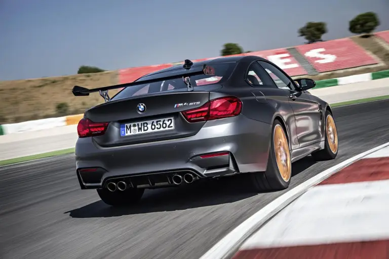 BMW M4 GTS - 15