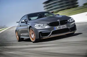 BMW M4 GTS - 16