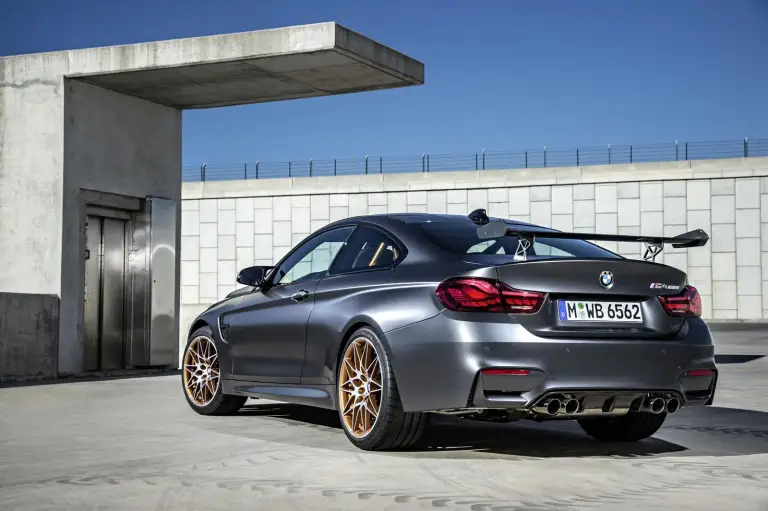 BMW M4 GTS - 26