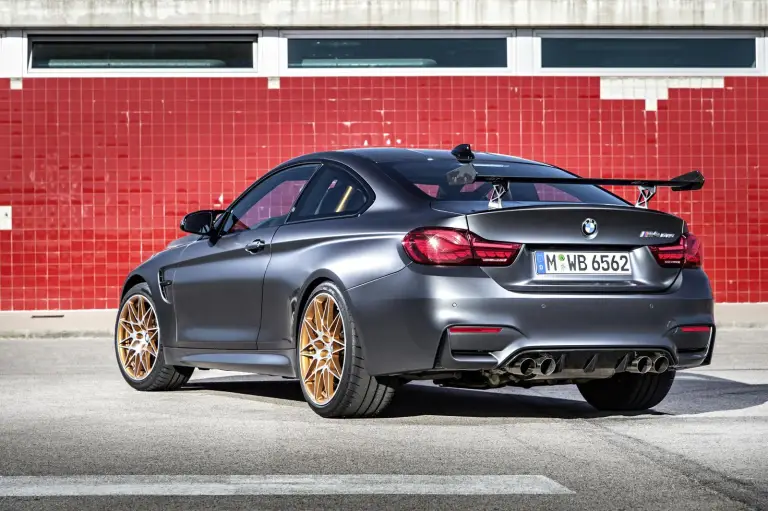 BMW M4 GTS - 34