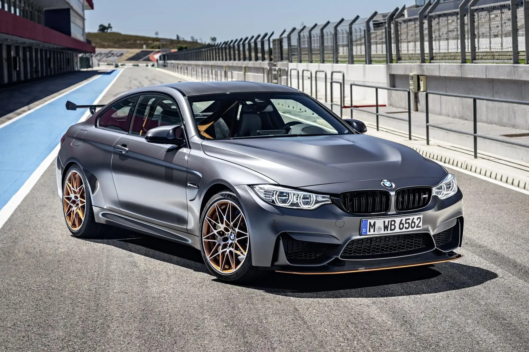 BMW M4 GTS - 44