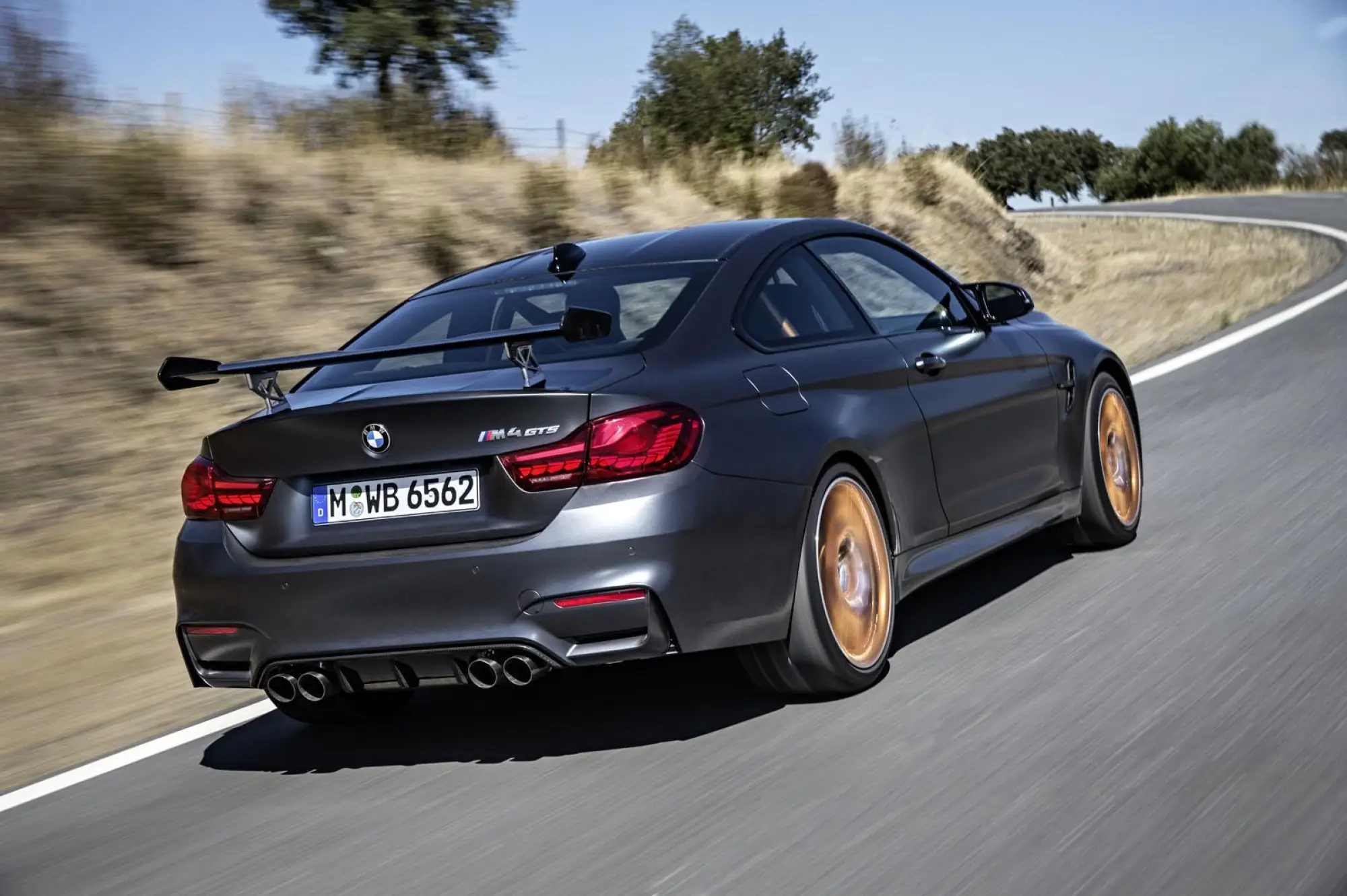 BMW M4 GTS - 9