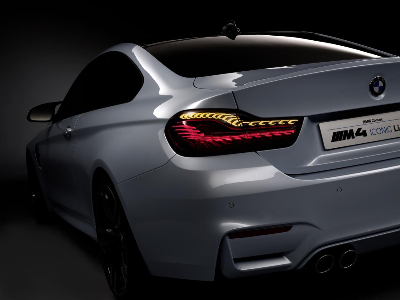 BMW M4 Iconic Lights Concept - CES 2015