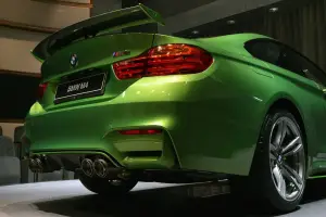 BMW M4 Java Green - 12