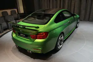 BMW M4 Java Green - 17