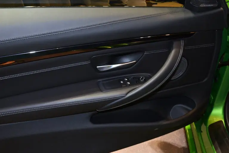 BMW M4 Java Green - 18