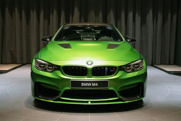 BMW M4 Java Green - 31