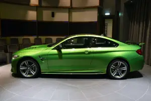 BMW M4 Java Green - 32