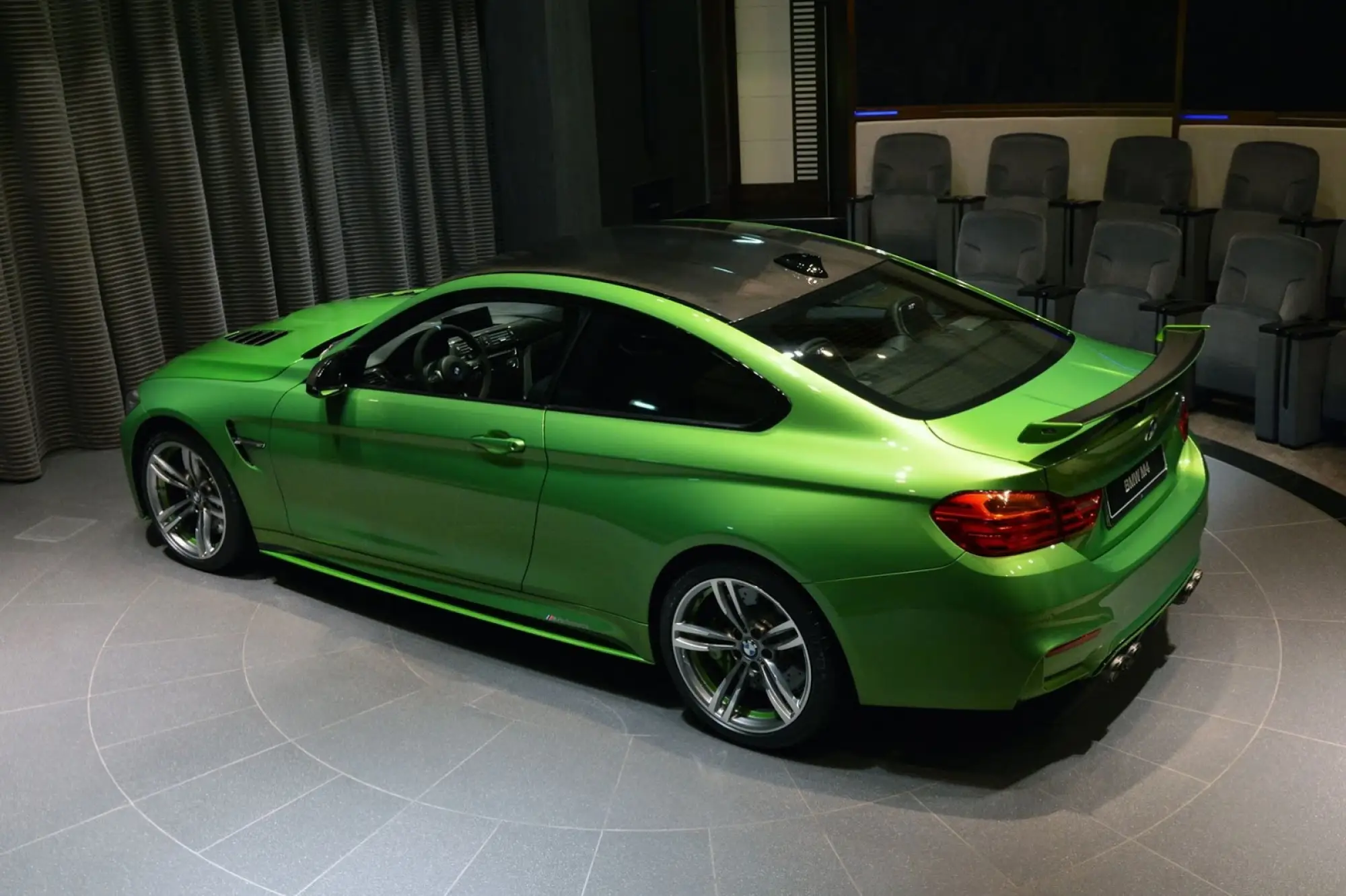 BMW M4 Java Green - 7