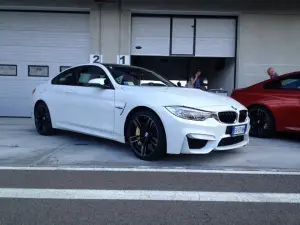 Bmw M4: primo test in pista