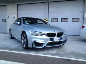 Bmw M4: primo test in pista