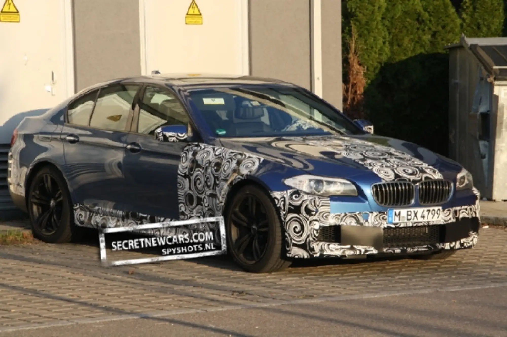 BMW M5 2011 foto spia - 1