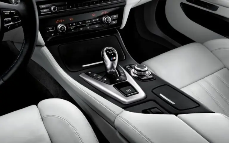 BMW M5 2012 F10 - 7
