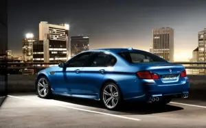 BMW M5 2012 F10 - 11