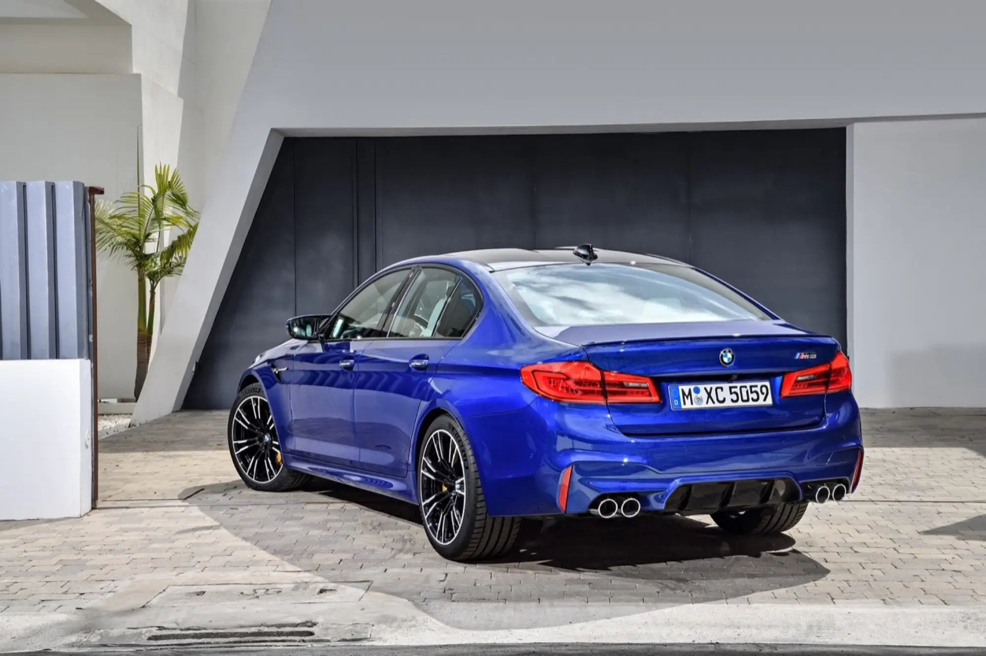 BMW M5 2018 - nuova galleria - 14