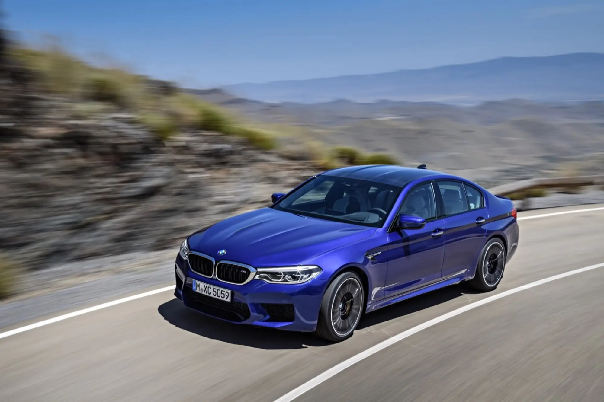 BMW M5 2018 - nuova galleria - 16