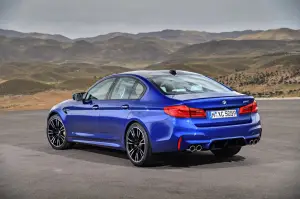 BMW M5 2018 - nuova galleria - 23