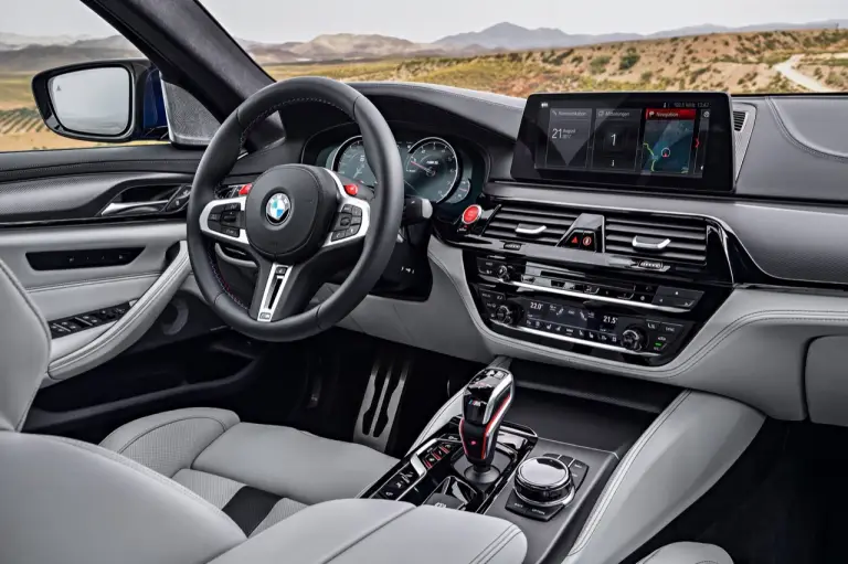 BMW M5 2018 - nuova galleria - 27