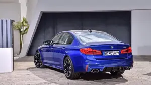 BMW M5 2018 - primi scatti apparsi in rete - 7